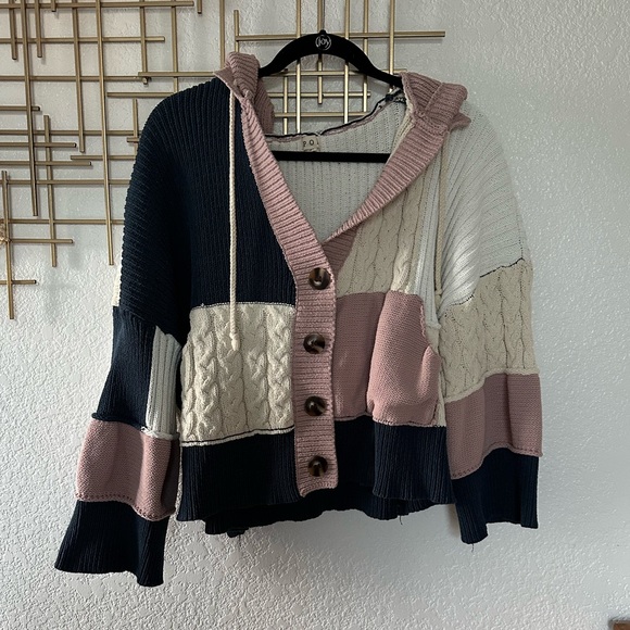 POL Knitted Sweater - Picture 1 of 6